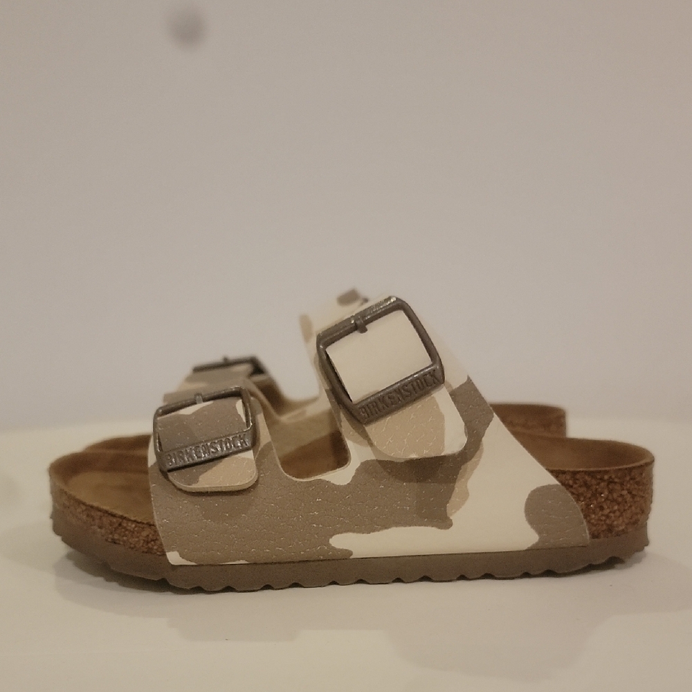 Birkenstock Kids Sandals - Beige and White Camo Size 26 C8